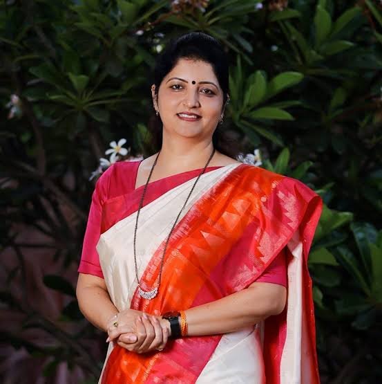 महाराष्ट्र राज्य महिला आयोगाचे अध्यक्ष  रूपाली चाकणकर सोमवारी इचलकरंजीत