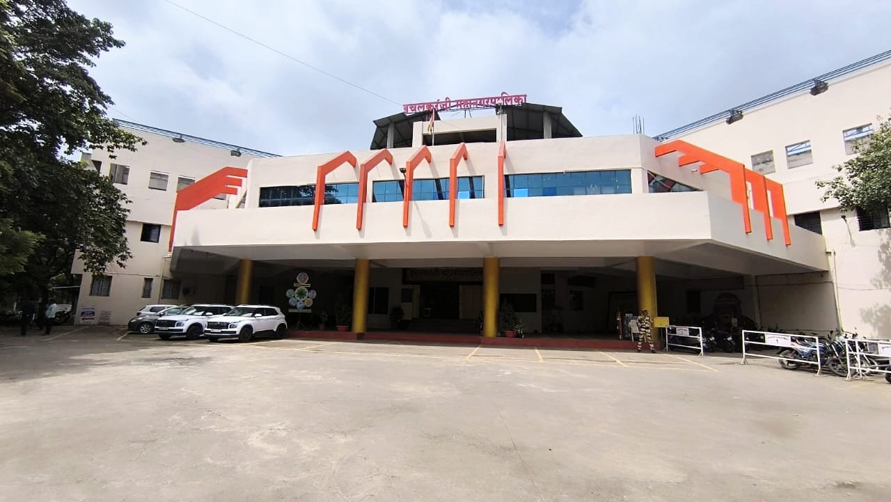 महानगरपालिका कर्मचाऱ्यांना कालबद्ध पदोन्नती द्या : उमाकांत दाभोळे