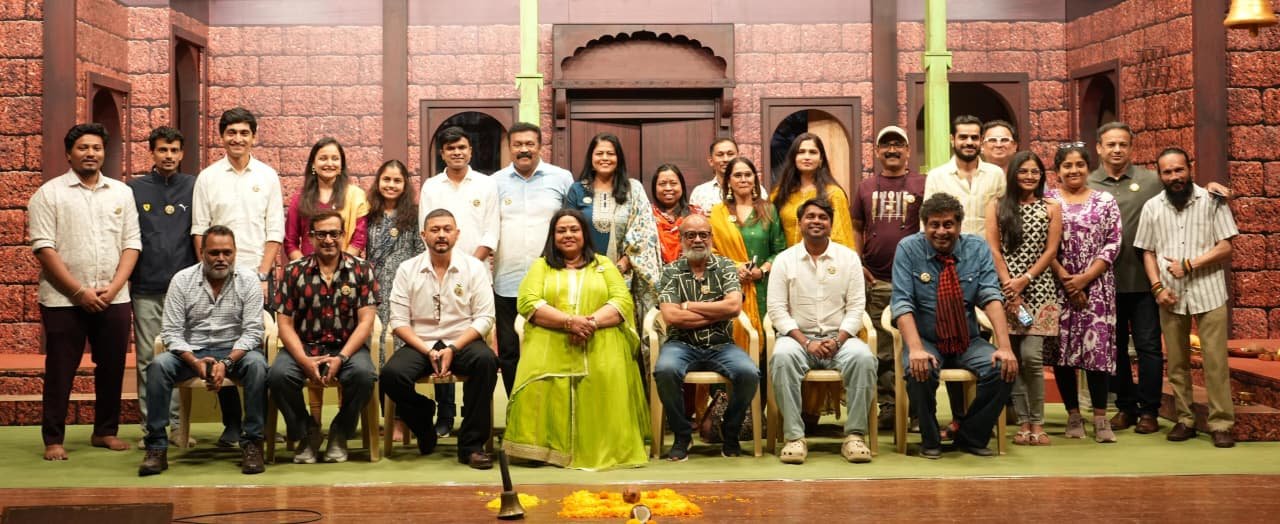 मराठी रंगभूमीवर हास्याची नवी लाट घेऊन येणारी  -‘लाडकी विहीण योजना’